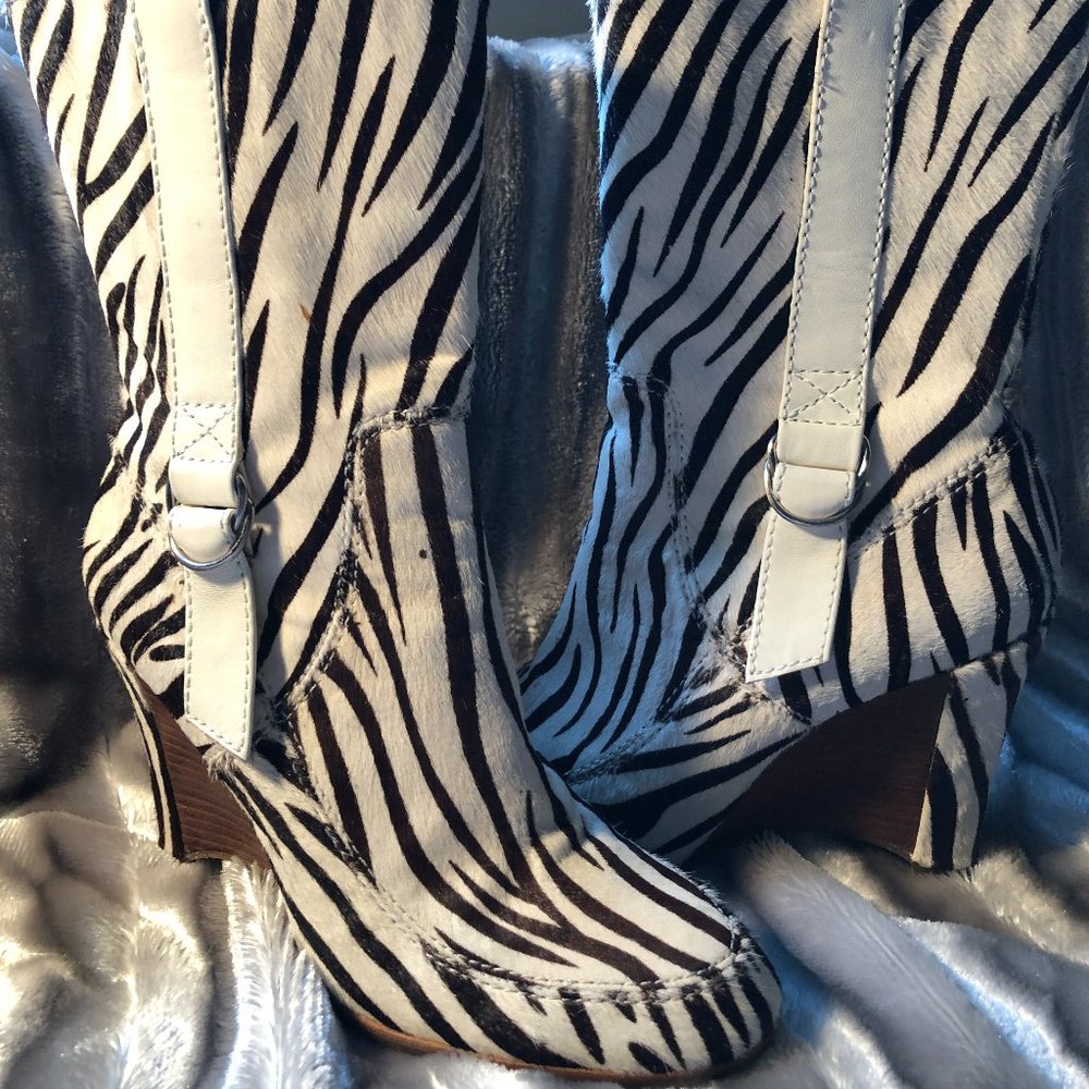 Donald J Pliner Zebra Boots
